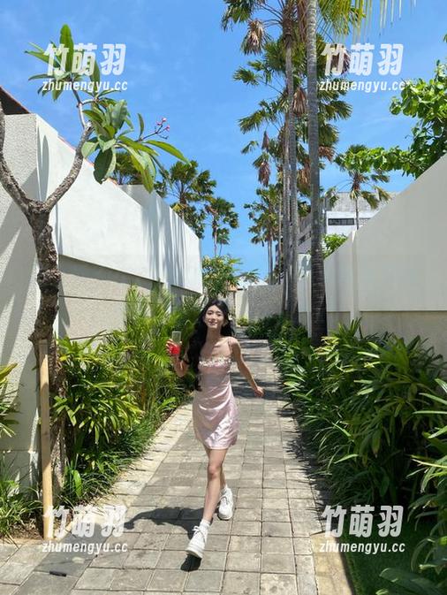 别小看Zia (지아)的比基尼，这组写真美图绝对让你大开眼界！.txt